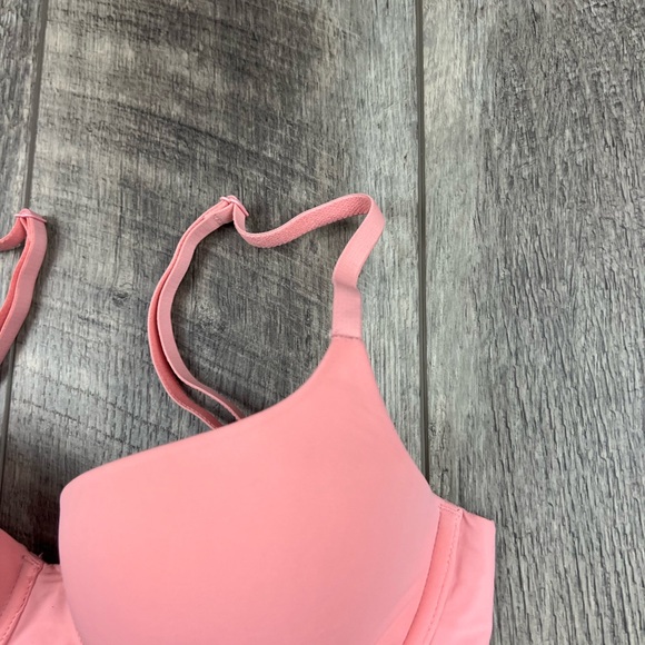 34D VS Pink Demi Bra - Picture 2 of 11